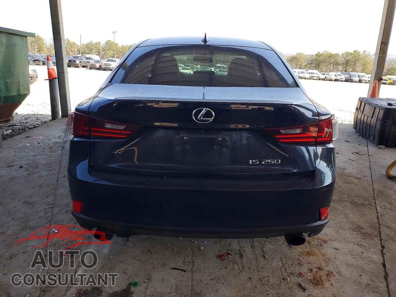 LEXUS IS 2014 - JTHBF1D27E5024930