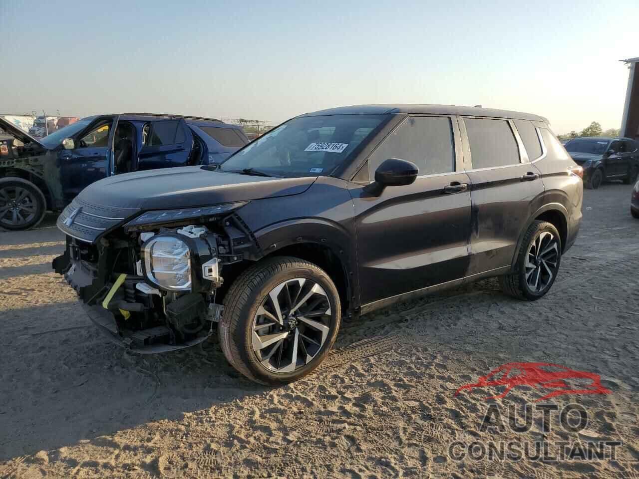 MITSUBISHI OUTLANDER 2023 - JA4J3UA85PZ040923