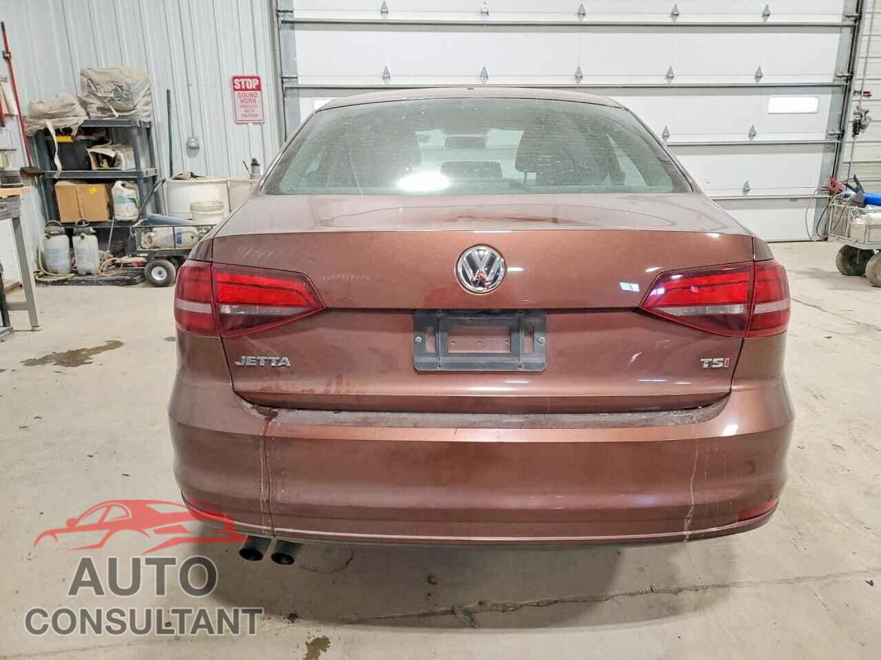 VOLKSWAGEN JETTA 2017 - 3VW2B7AJ7HM340237