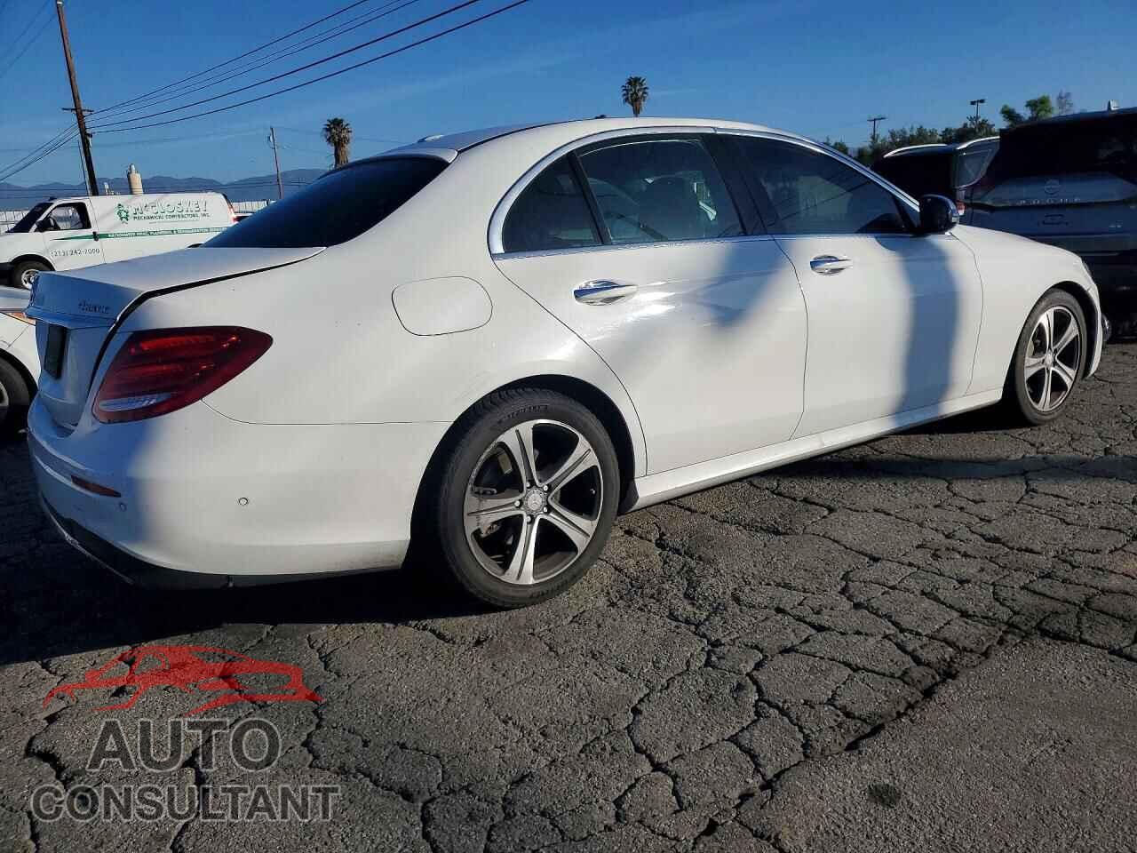 MERCEDES-BENZ E-CLASS 2017 - WDDZF4KB8HA098329