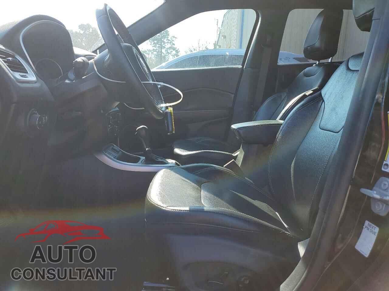 JEEP COMPASS 2021 - 3C4NJCEB2MT604219