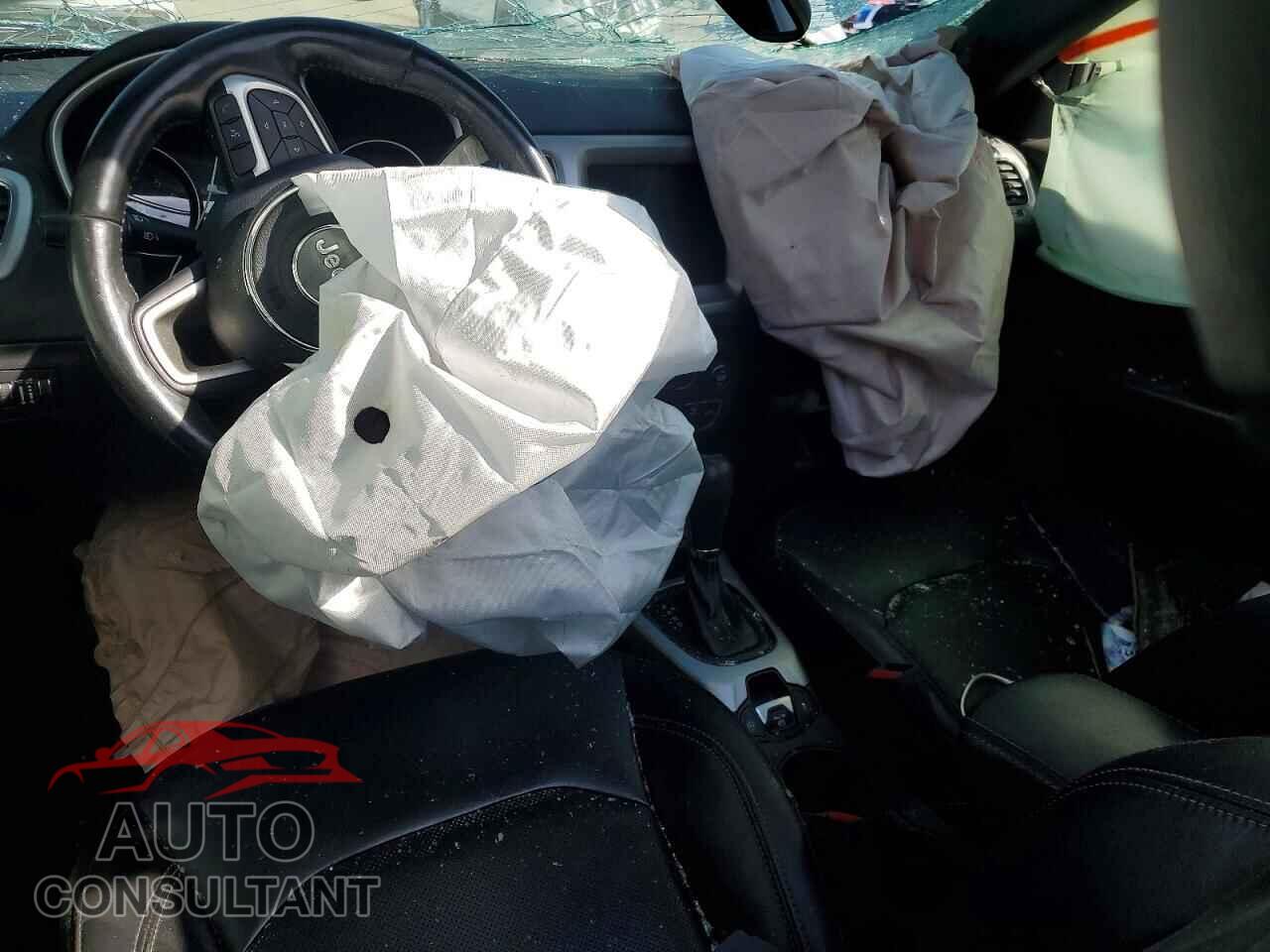 JEEP COMPASS 2020 - 3C4NJDCB2LT151825