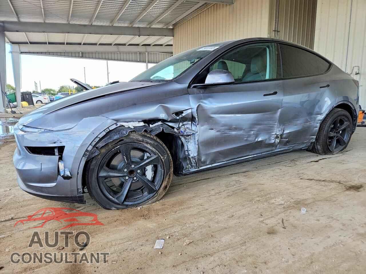 TESLA MODEL Y 2026 - 7SAYGDED3TA453679