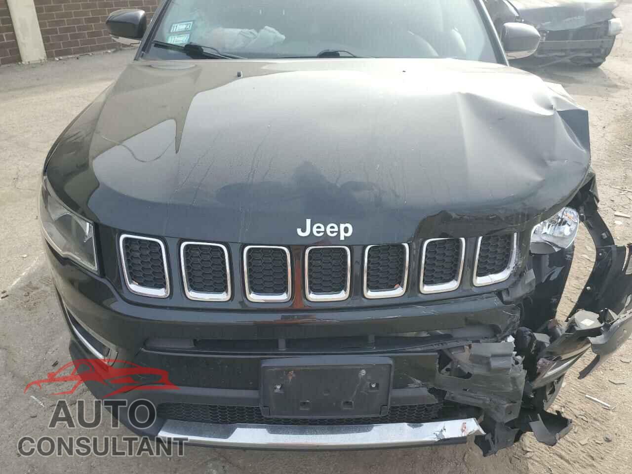 JEEP COMPASS 2018 - 3C4NJDCB2JT320545
