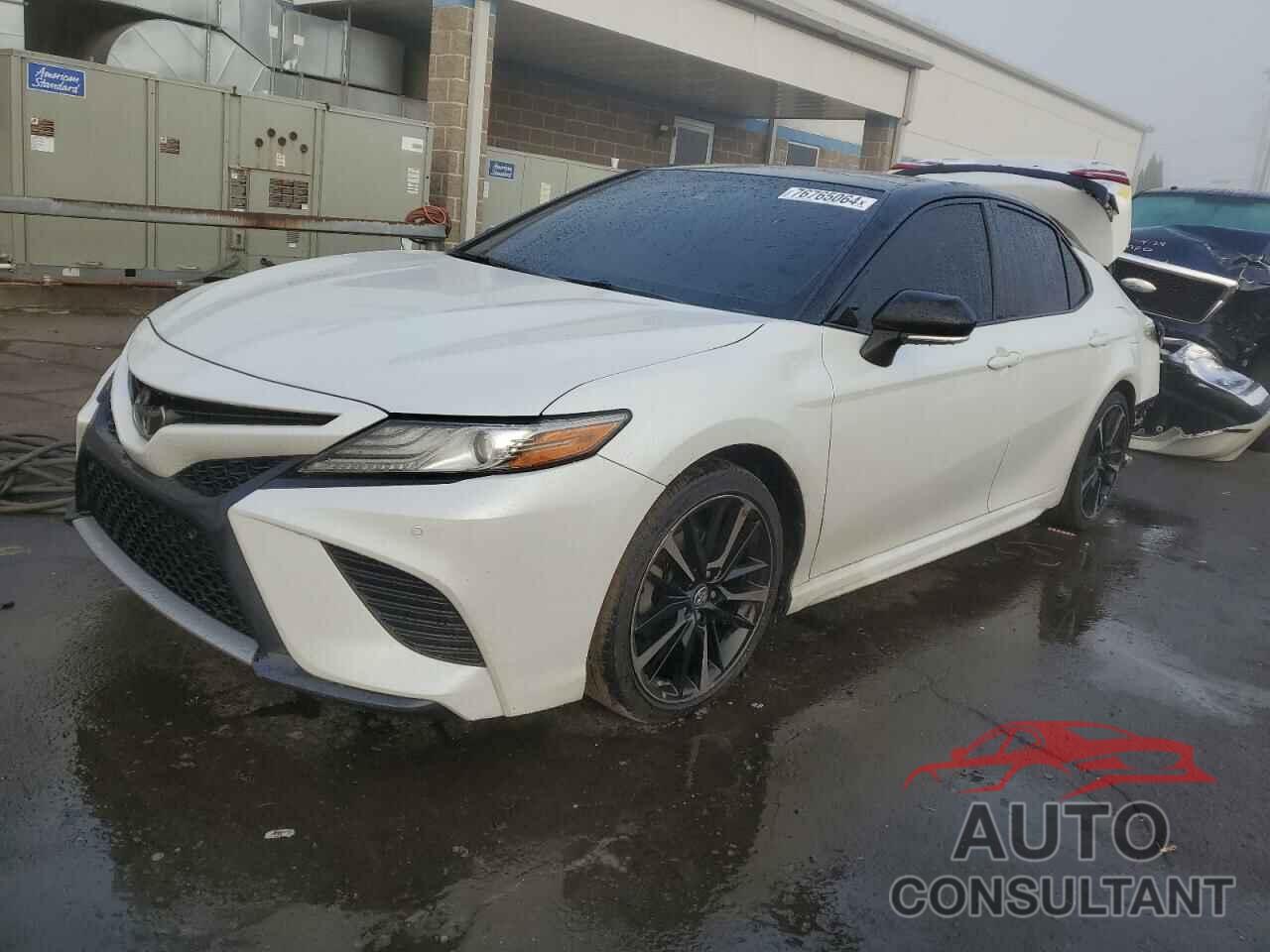 TOYOTA CAMRY 2018 - 4T1B61HKXJU081517