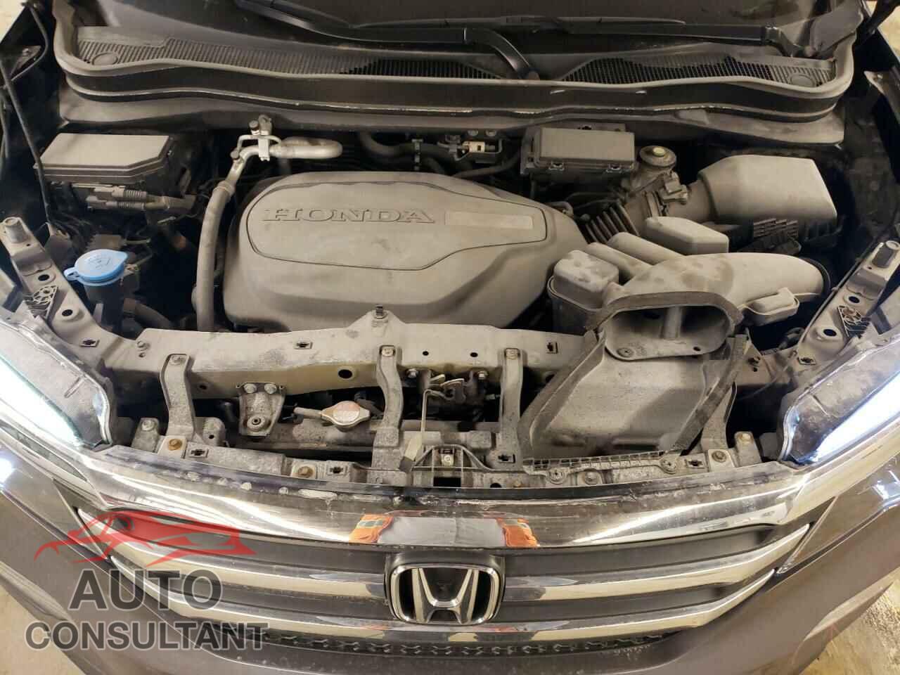 HONDA PILOT 2017 - 5FNYF6H55HB096855