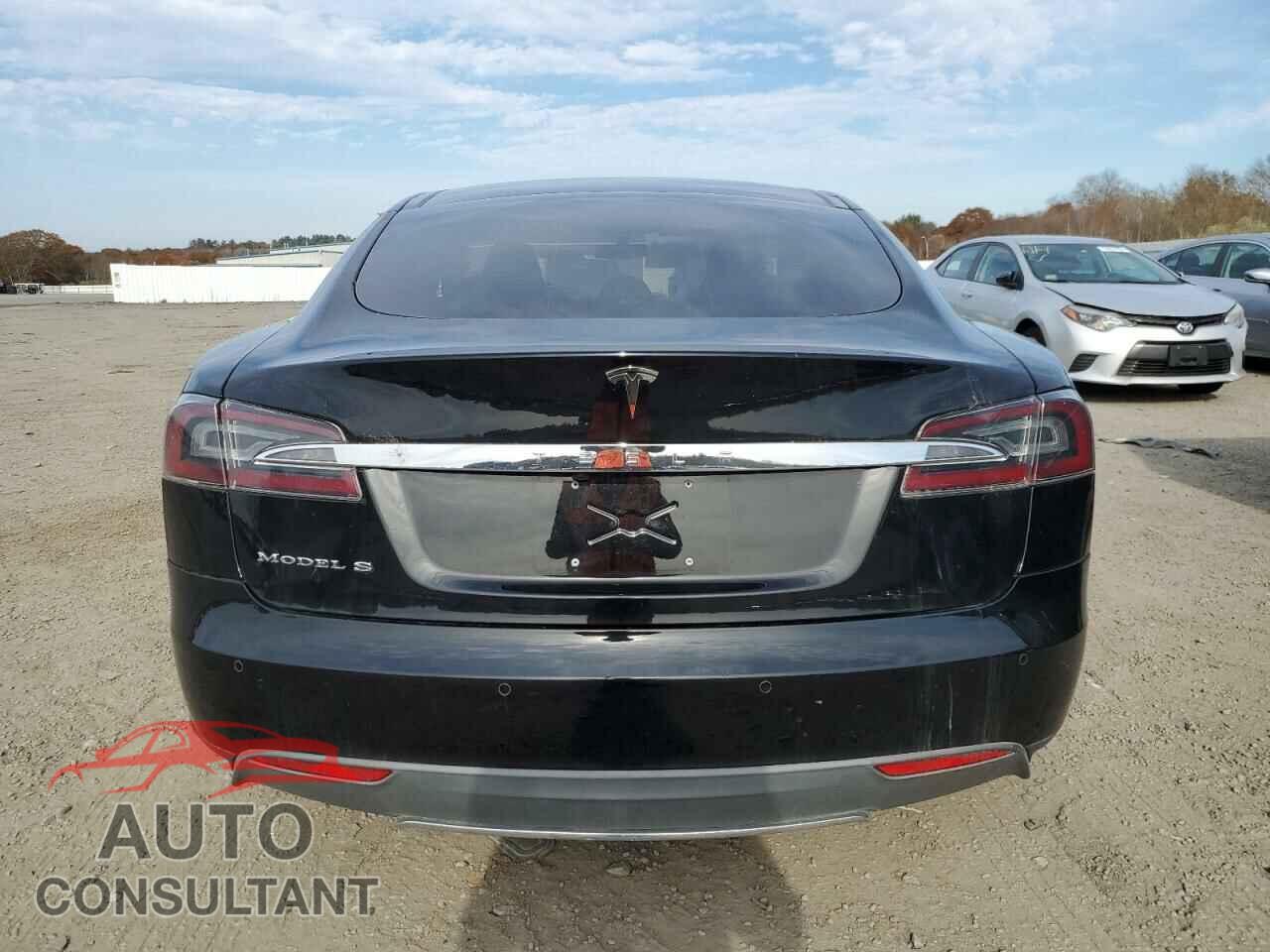 TESLA MODEL S 2014 - 5YJSA1S11EFP33247