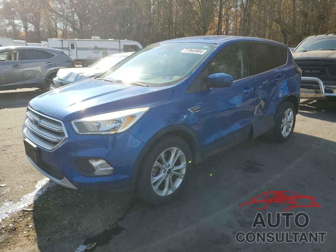 FORD ESCAPE 2017 - 1FMCU0GD8HUB72531