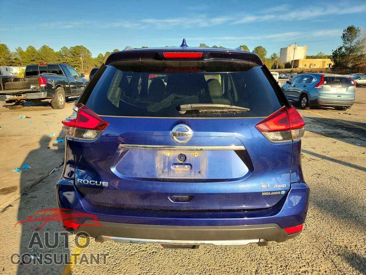 NISSAN ROGUE 2017 - 5N1AT2MV0HC848575