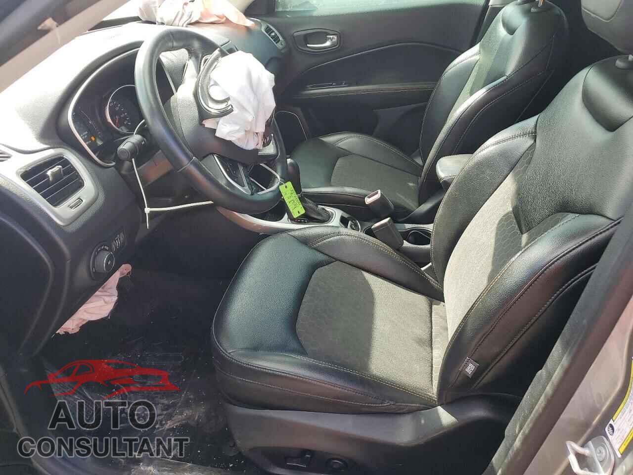 JEEP COMPASS 2018 - 3C4NJCBB6JT166224