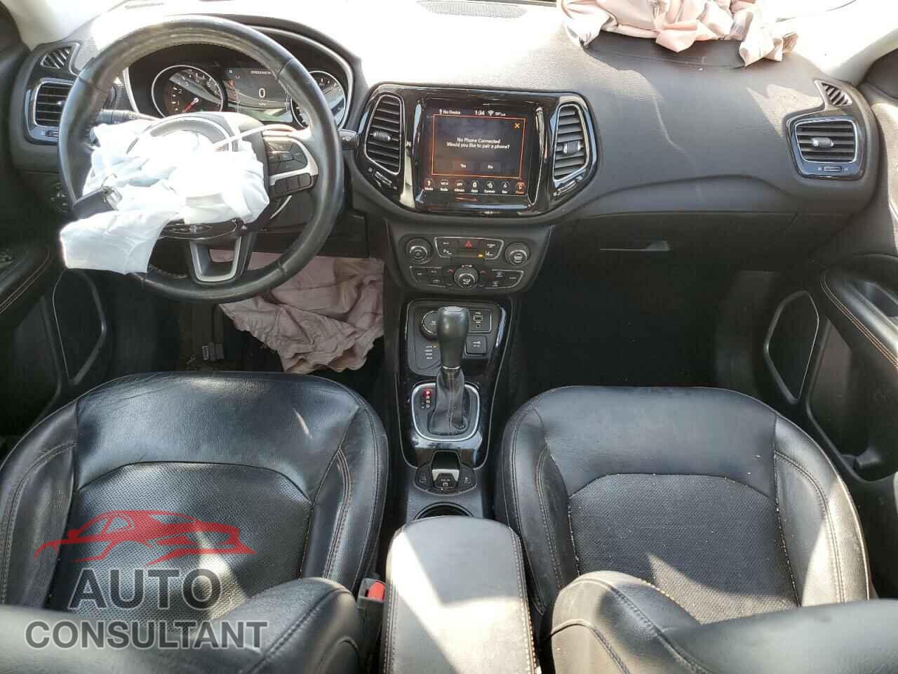 JEEP COMPASS 2018 - 3C4NJDCB2JT360141