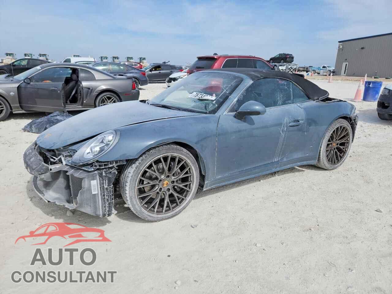 PORSCHE 911 2017 - WP0CA2A96HS141545