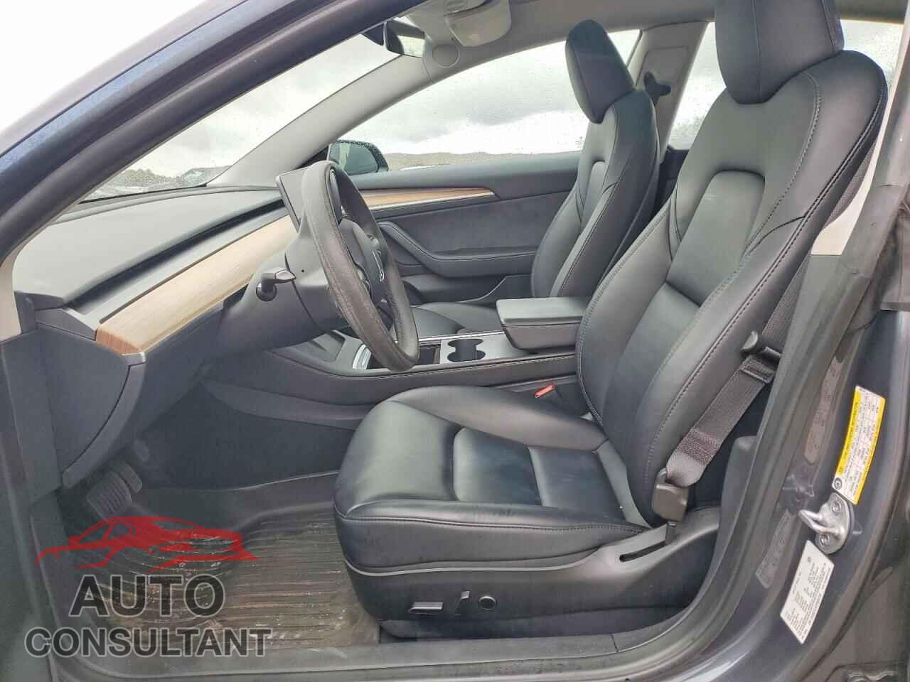 TESLA MODEL 3 2023 - 5YJ3E1EAXPF685755
