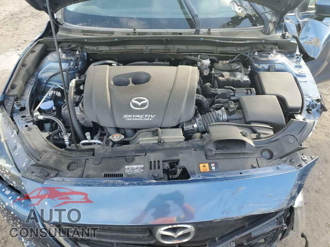 MAZDA 3 2018 - 3MZBN1U79JM242532