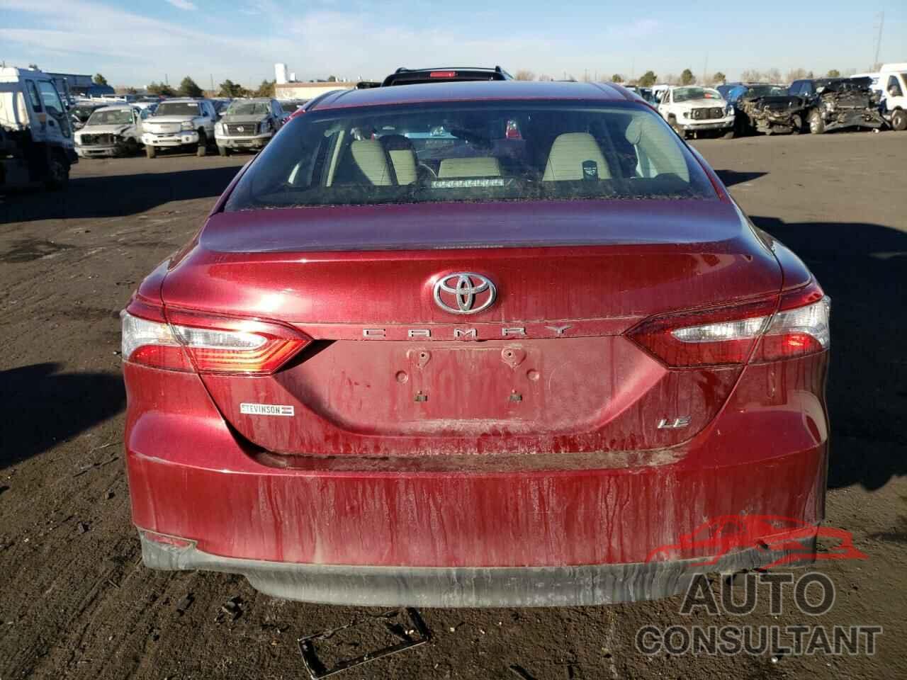 TOYOTA CAMRY 2018 - 4T1B11HK4JU524422