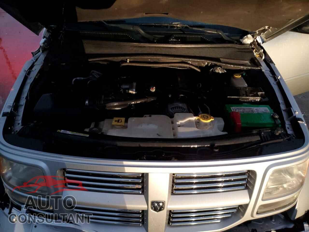DODGE NITRO 2011 - 1D4PT4GX5BW606817