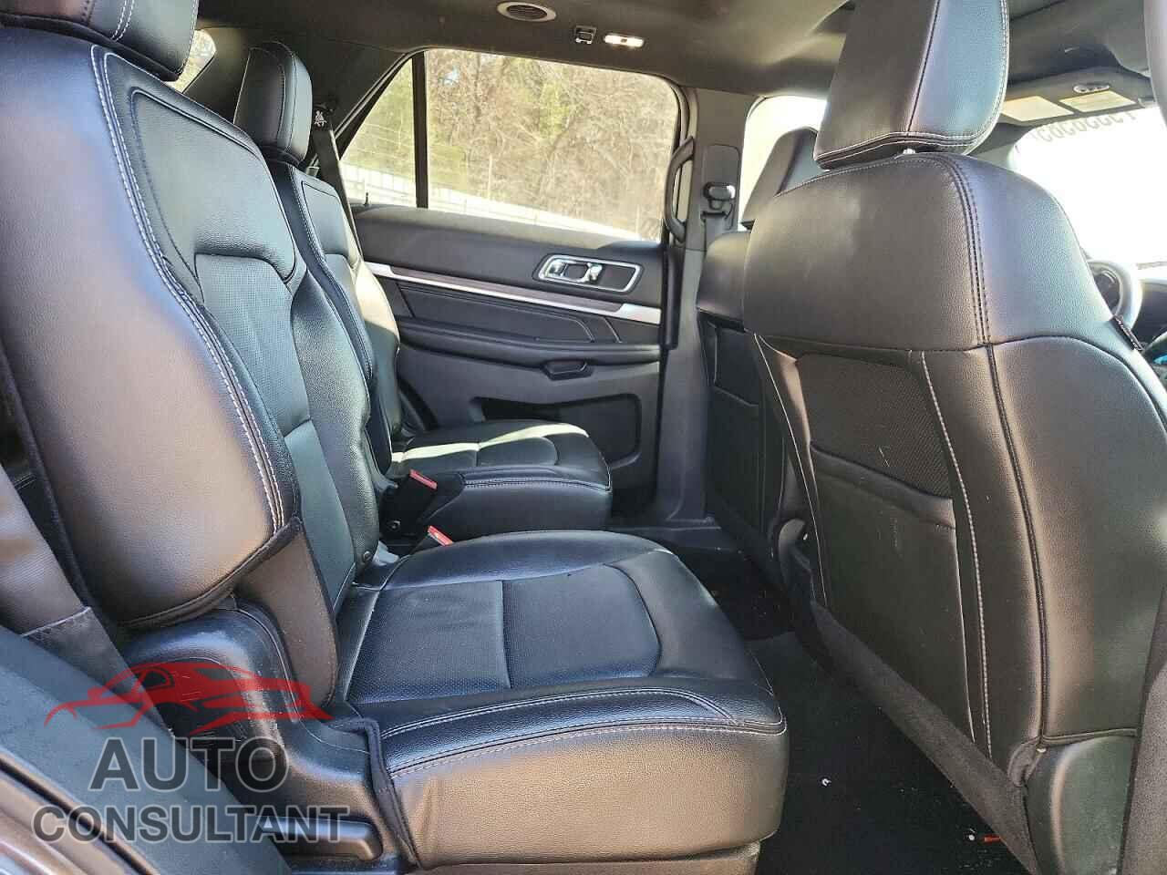 FORD EXPLORER 2018 - 1FM5K7F89JGB74868
