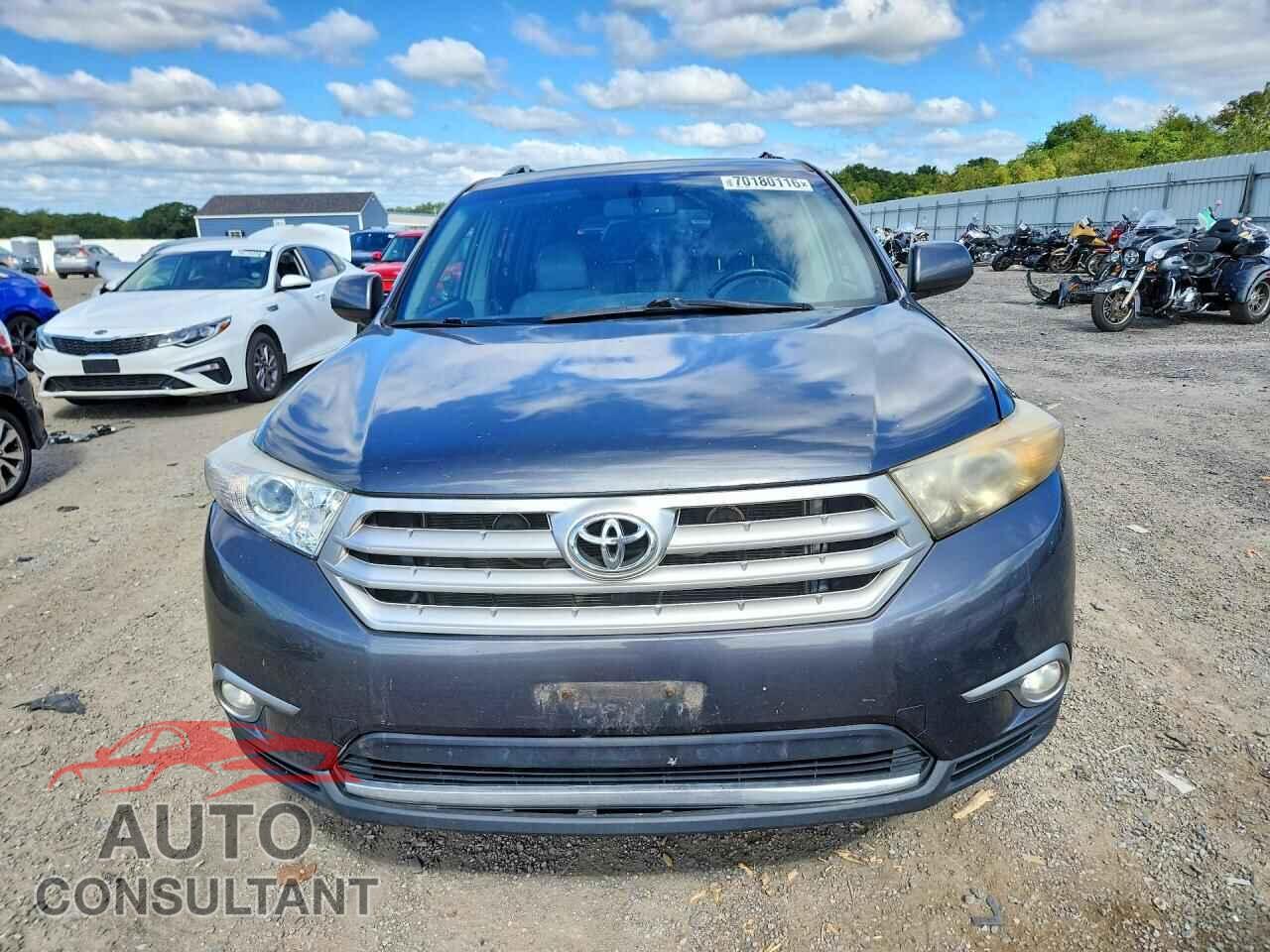 TOYOTA HIGHLANDER 2011 - 5TDBK3EH0BS048780