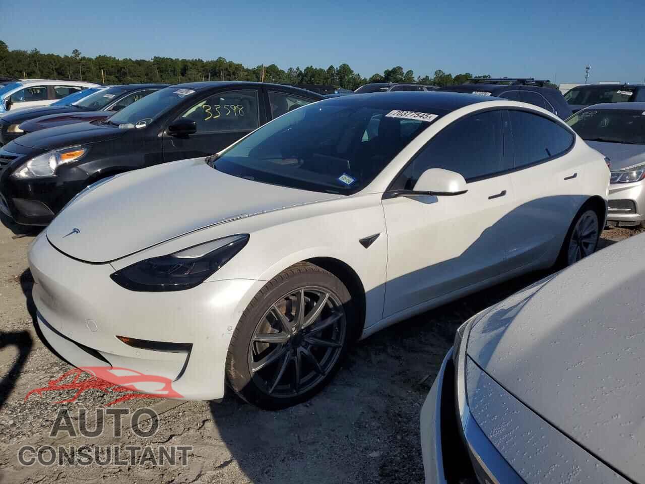 TESLA MODEL 3 2021 - 5YJ3E1EAXMF045573