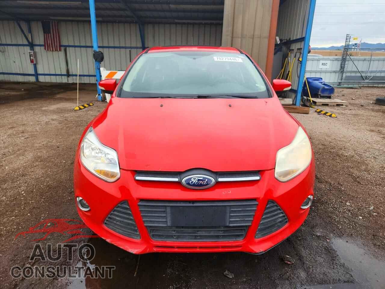 FORD FOCUS 2014 - 1FADP3K28EL113123
