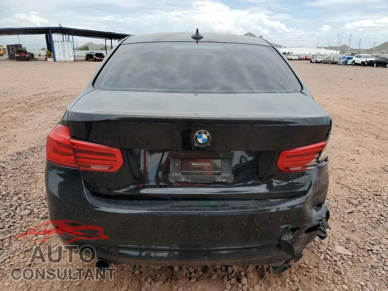 BMW 3 SERIES 2016 - WBA8E1G54GNU10158