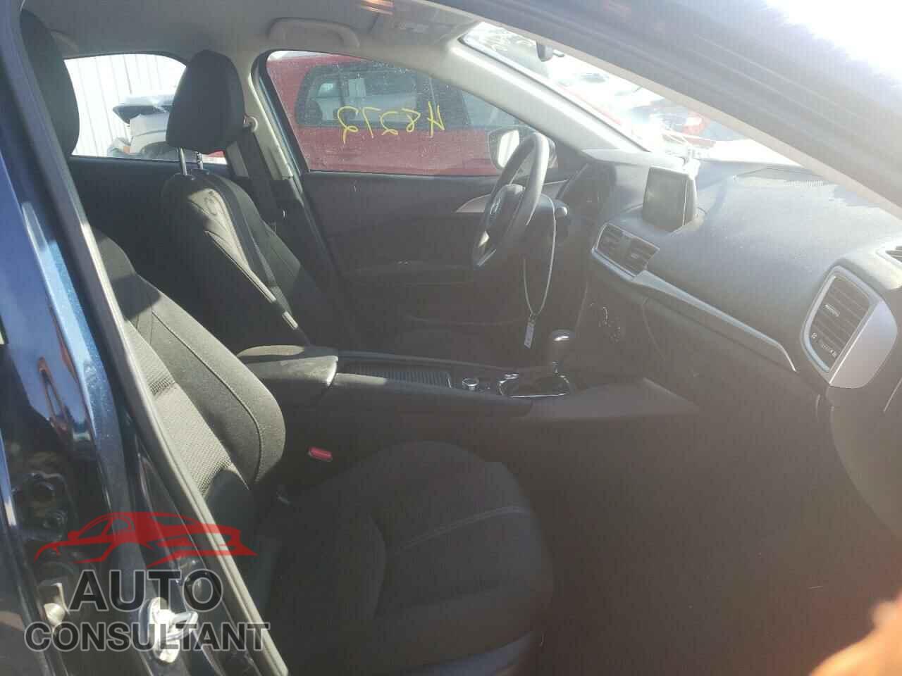 MAZDA 3 2017 - 3MZBN1U73HM102406