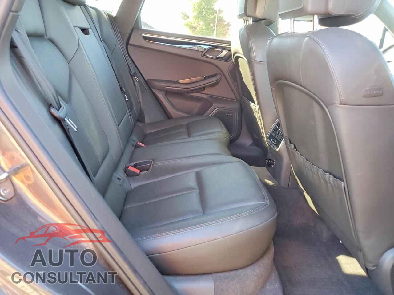 PORSCHE MACAN 2016 - WP1AB2A5XGLB53853