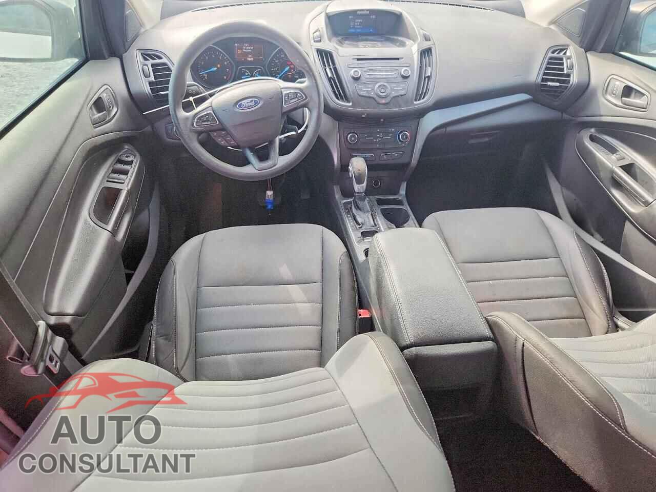 FORD ESCAPE 2017 - 1FMCU0F77HUB42299
