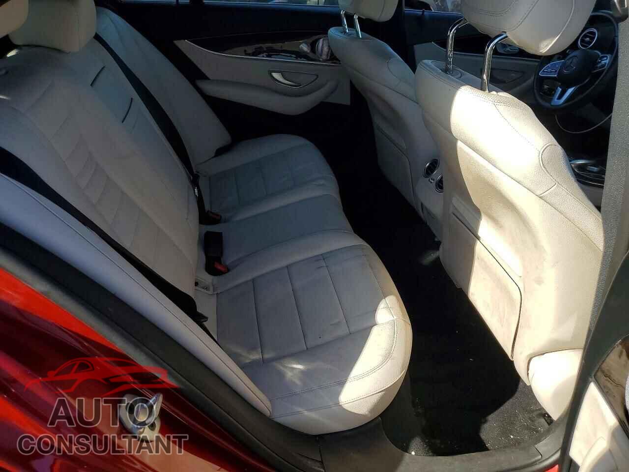 MERCEDES-BENZ E-CLASS 2020 - WDDZF8DB1LA732626