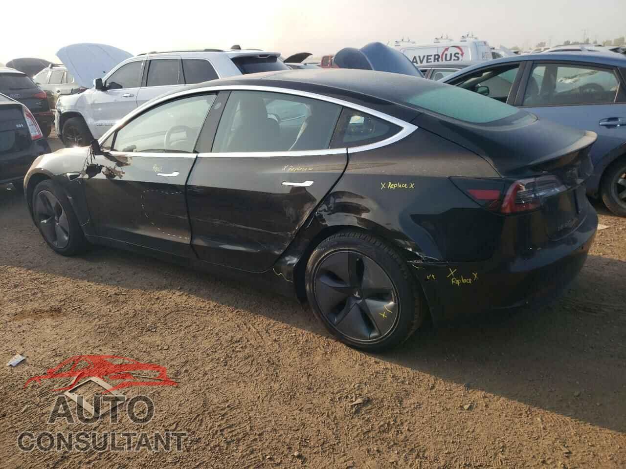 TESLA MODEL 3 2019 - 5YJ3E1EA1KF296379