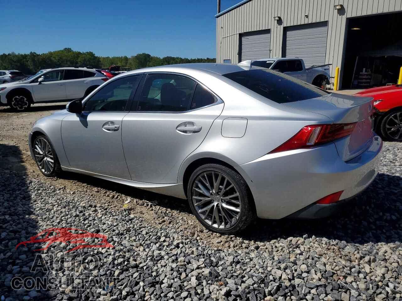 LEXUS IS 2014 - JTHCF1D23E5002024