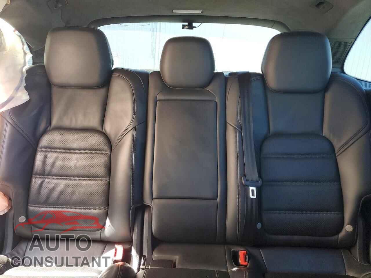 PORSCHE CAYENNE 2013 - WP1AC2A22DLA92609