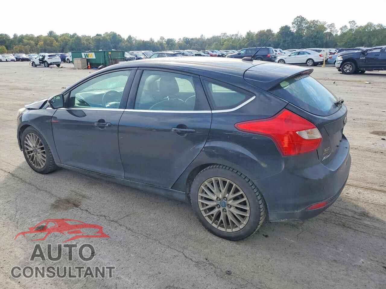 FORD FOCUS 2012 - 1FAHP3M22CL209938