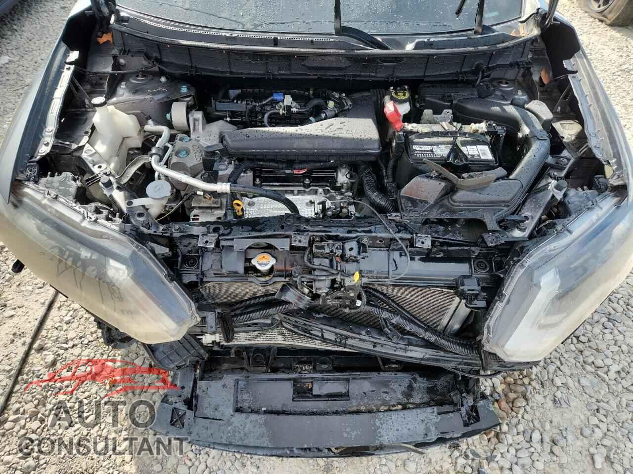 NISSAN ROGUE 2017 - KNMAT2MV2HP567858