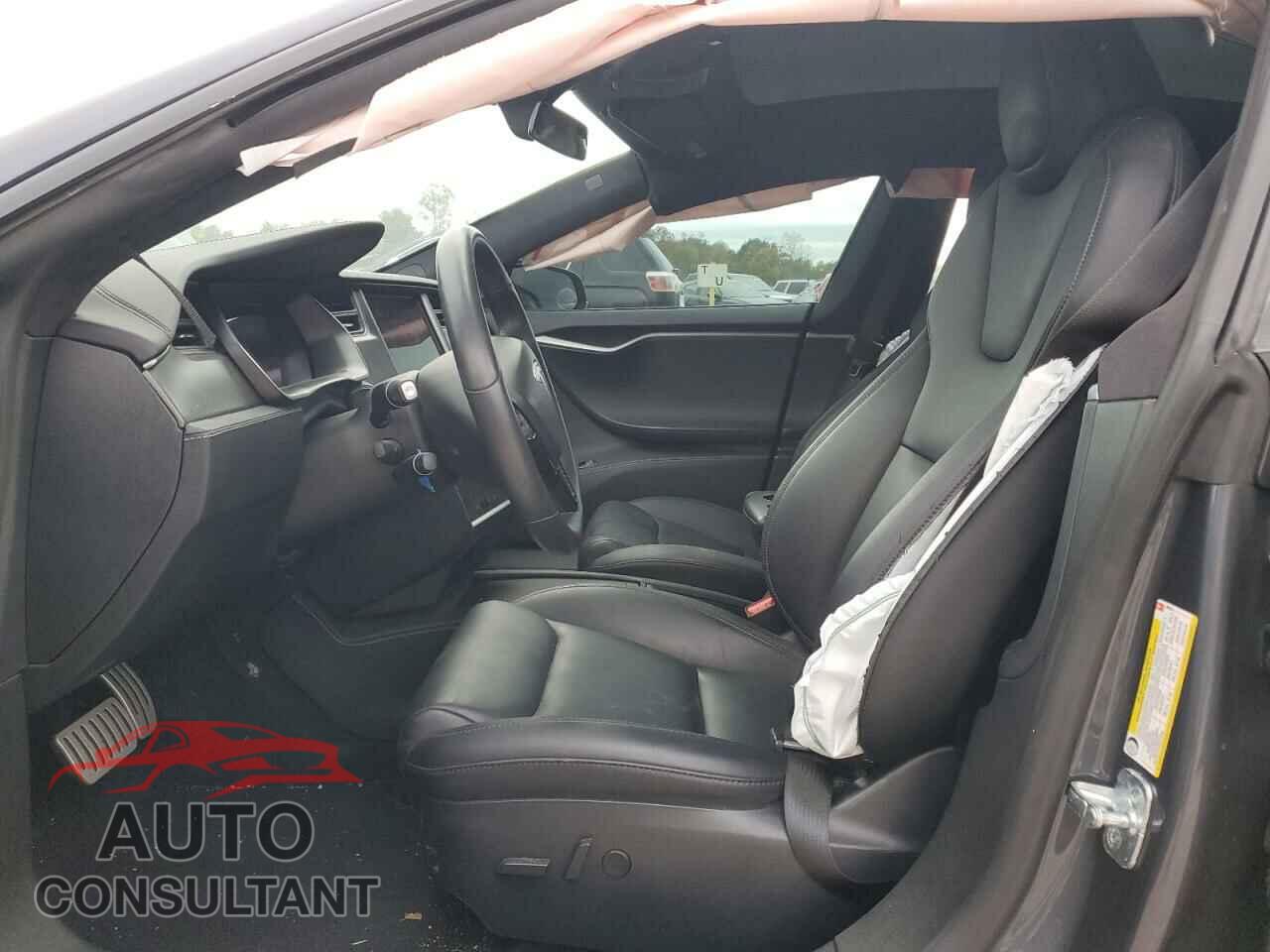 TESLA MODEL S 2020 - 5YJSA1E48LF390844