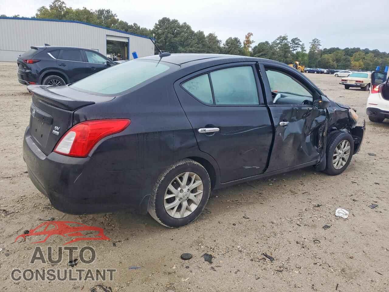 NISSAN VERSA 2017 - 3N1CN7AP3HL853528