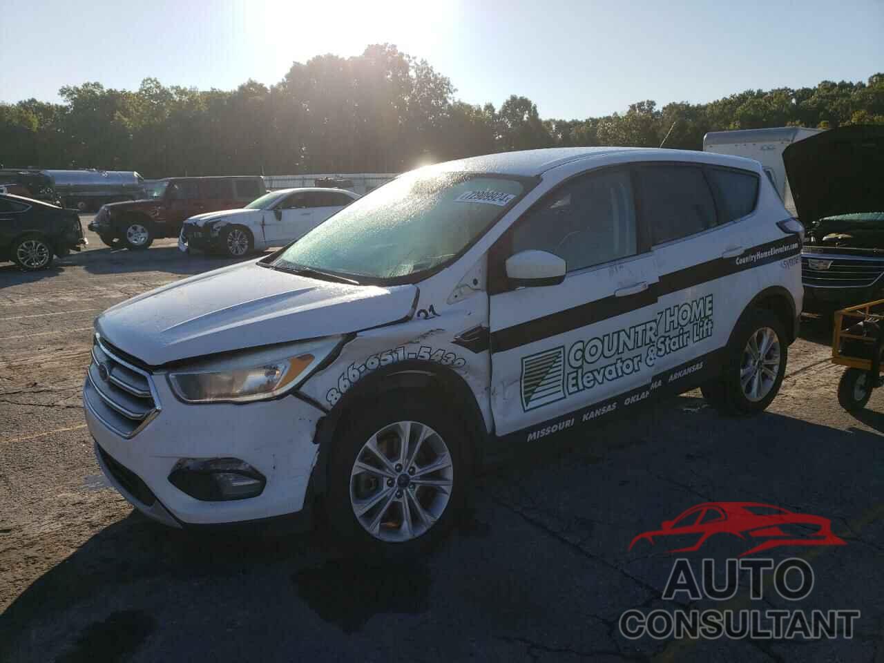 FORD ESCAPE 2017 - 1FMCU0G93HUD29913