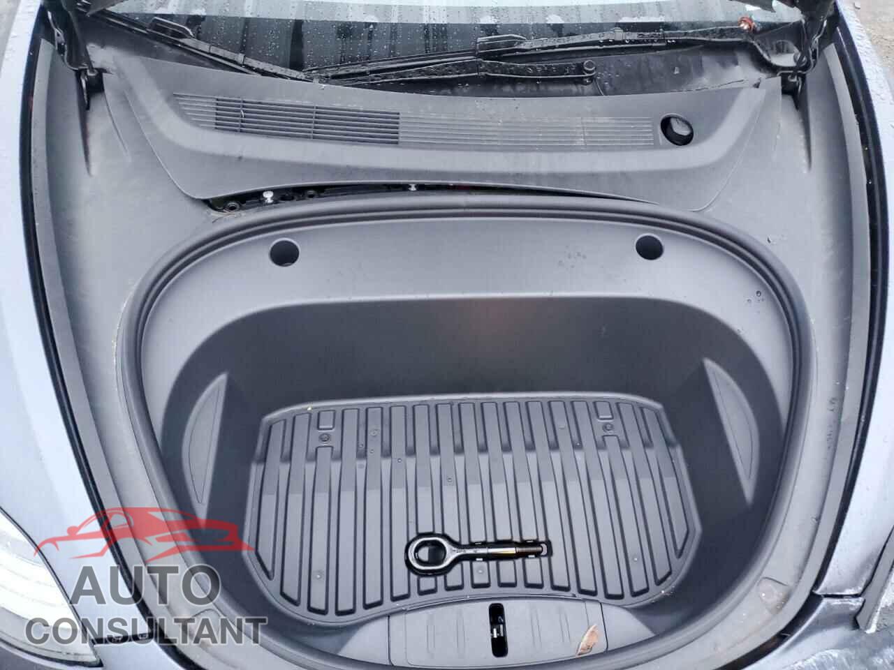 TESLA MODEL 3 2023 - 5YJ3E1EA5PF575471