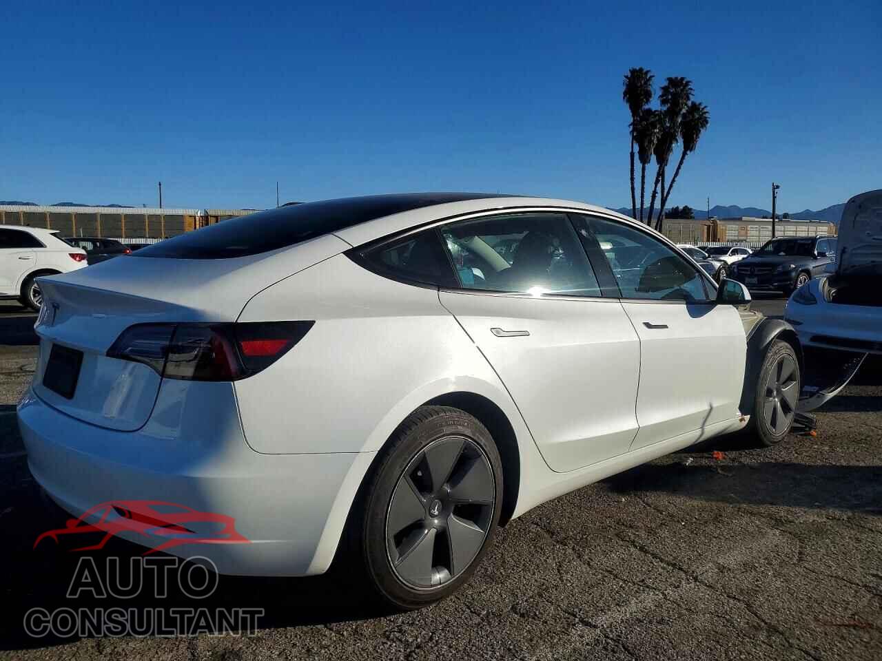 TESLA MODEL 3 2023 - 5YJ3E1EA3PF672880