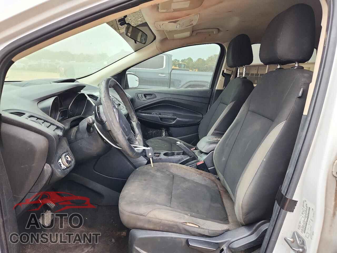 FORD ESCAPE 2016 - 1FMCU0F75GUC50449