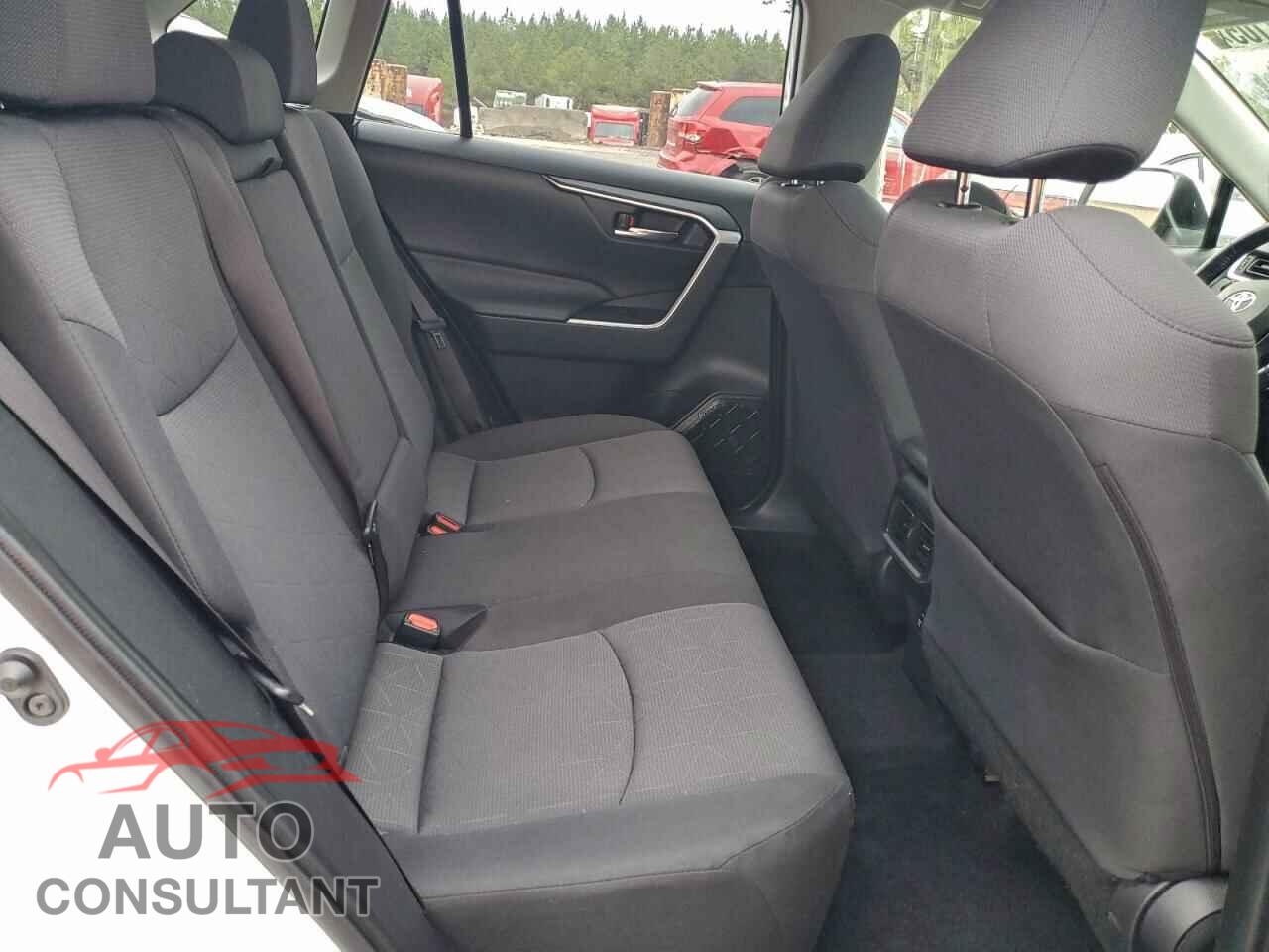 TOYOTA RAV4 2019 - JTMP1RFV5KJ016095