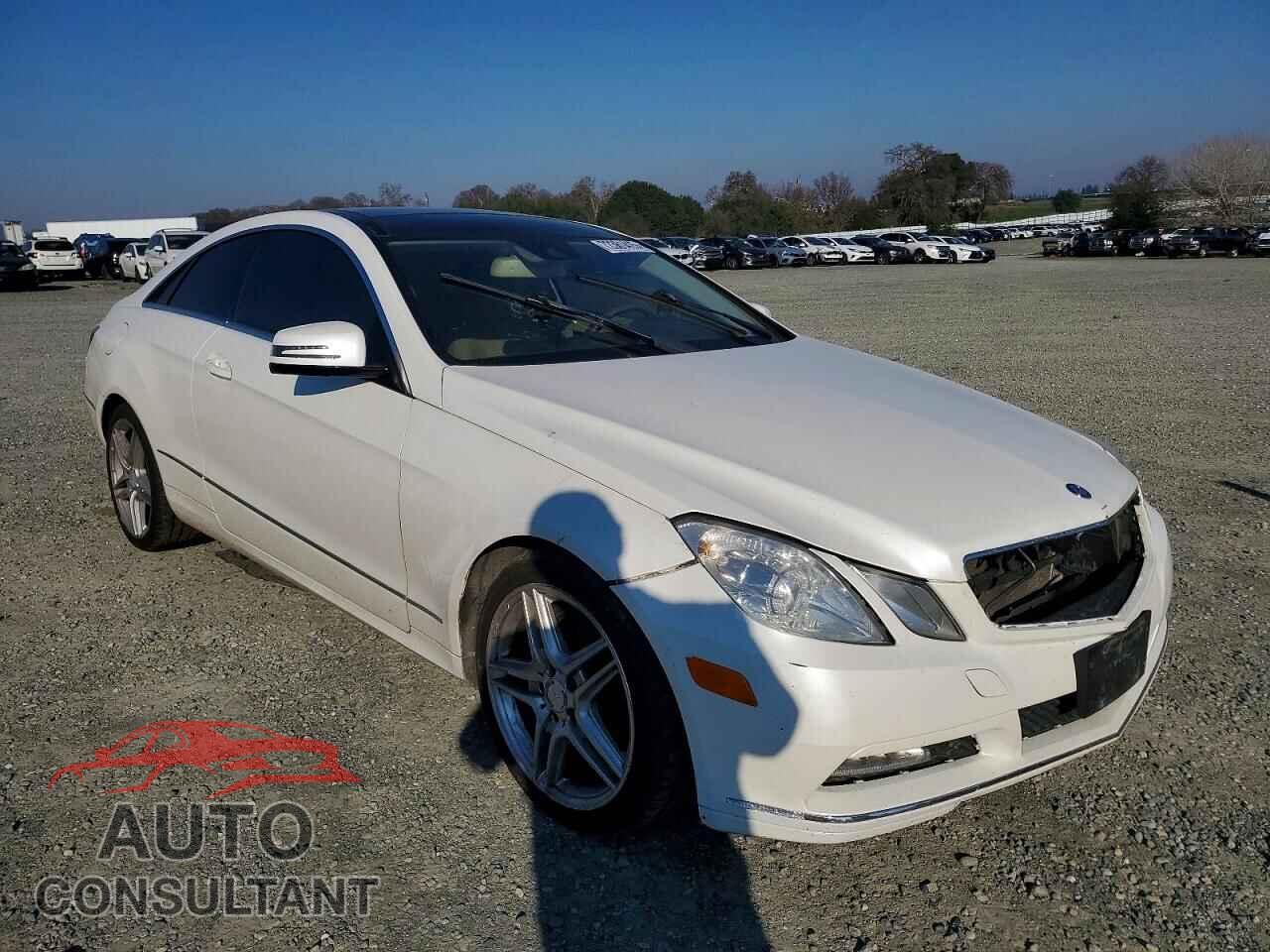 MERCEDES-BENZ E-CLASS 2013 - WDDKJ8JB1DF217652