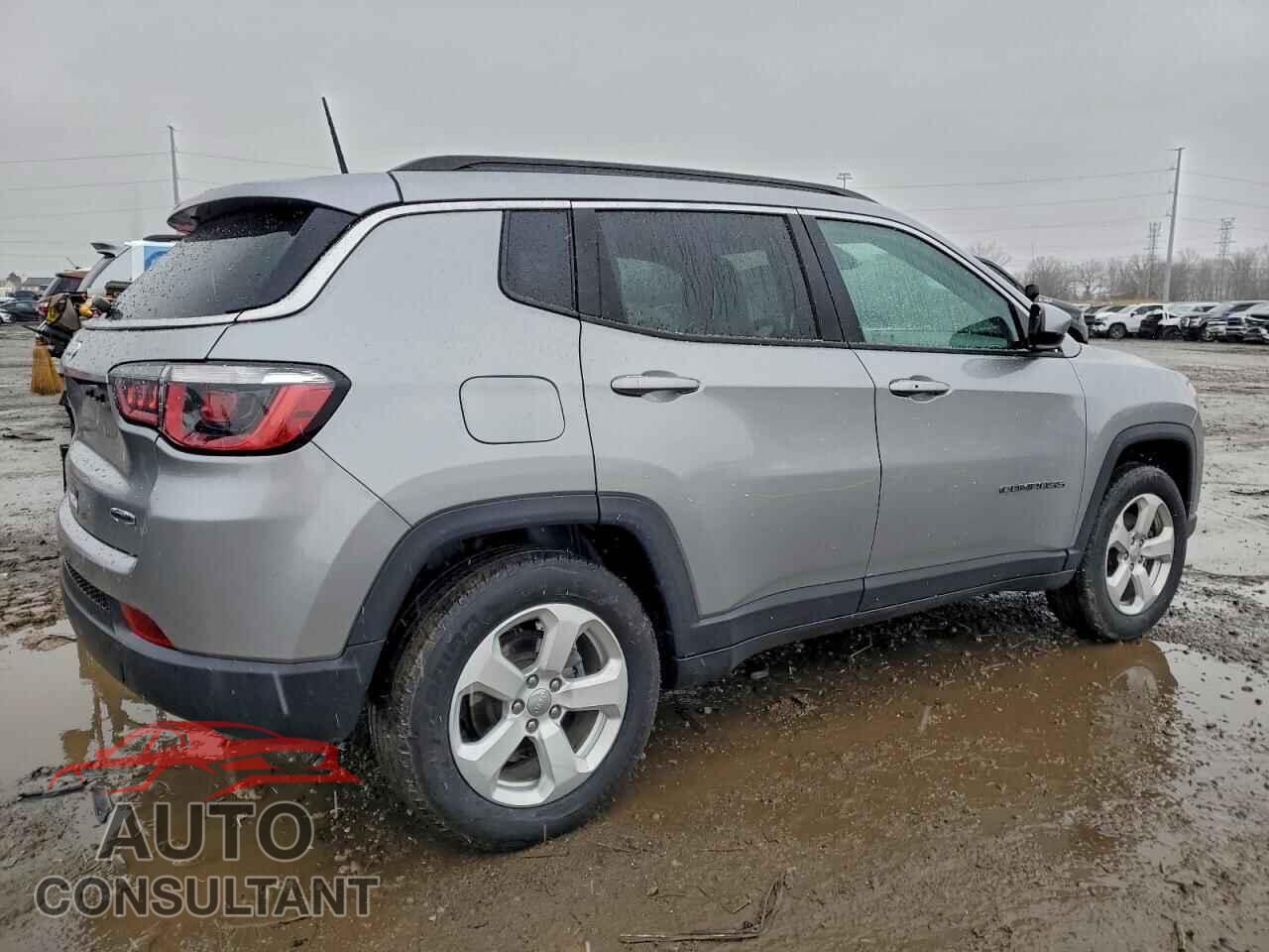 JEEP COMPASS 2018 - 3C4NJDBB2JT354535