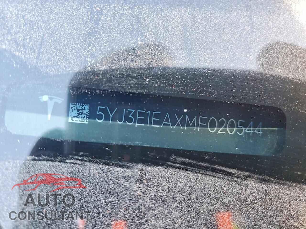 TESLA MODEL 3 2021 - 5YJ3E1EAXMF020544