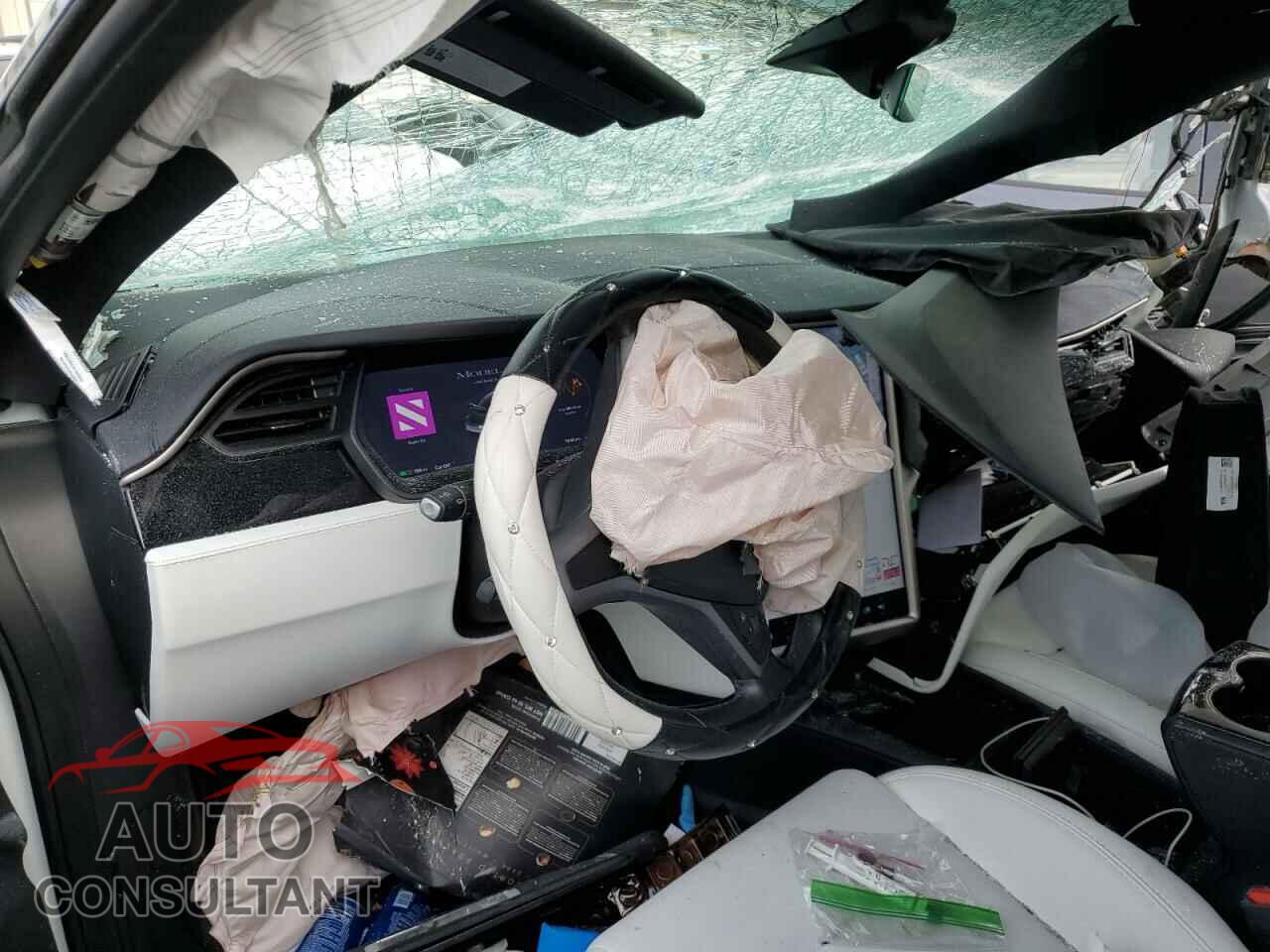TESLA MODEL X 2020 - 5YJXCBE21LF248940