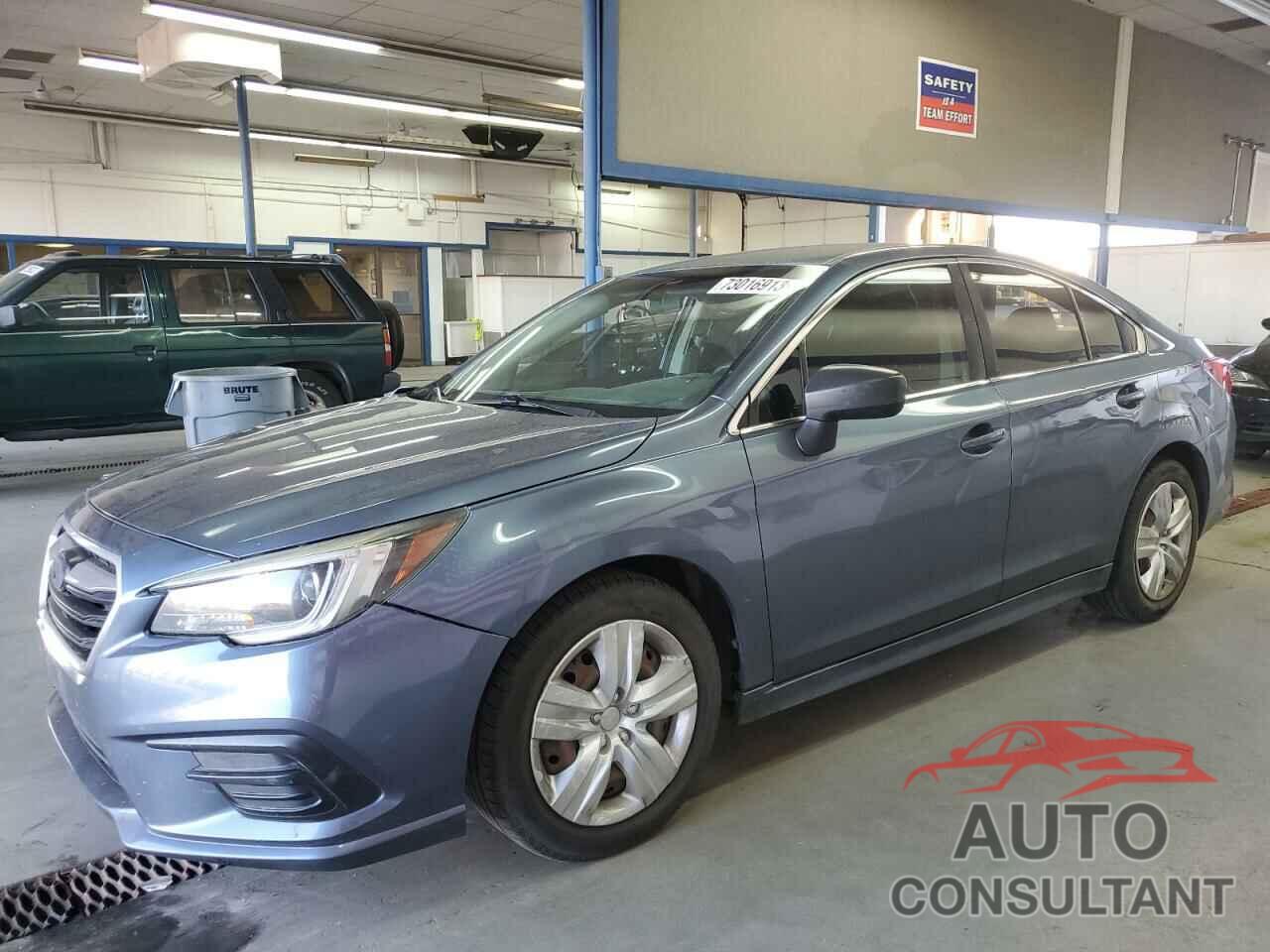 SUBARU LEGACY 2018 - 4S3BNAA63J3013716