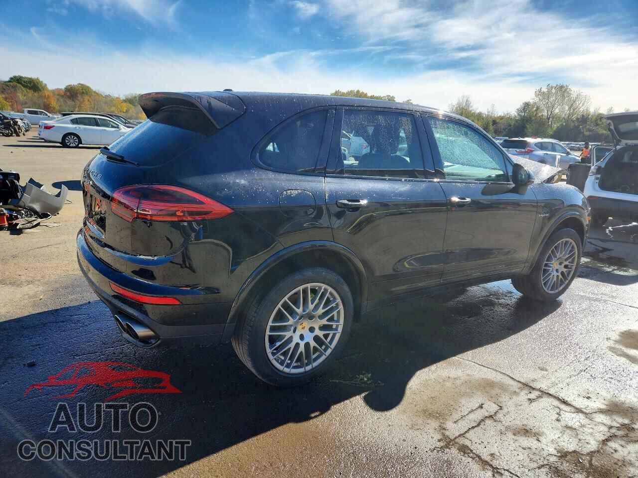PORSCHE CAYENNE 2018 - WP1AE2A21JLA70509