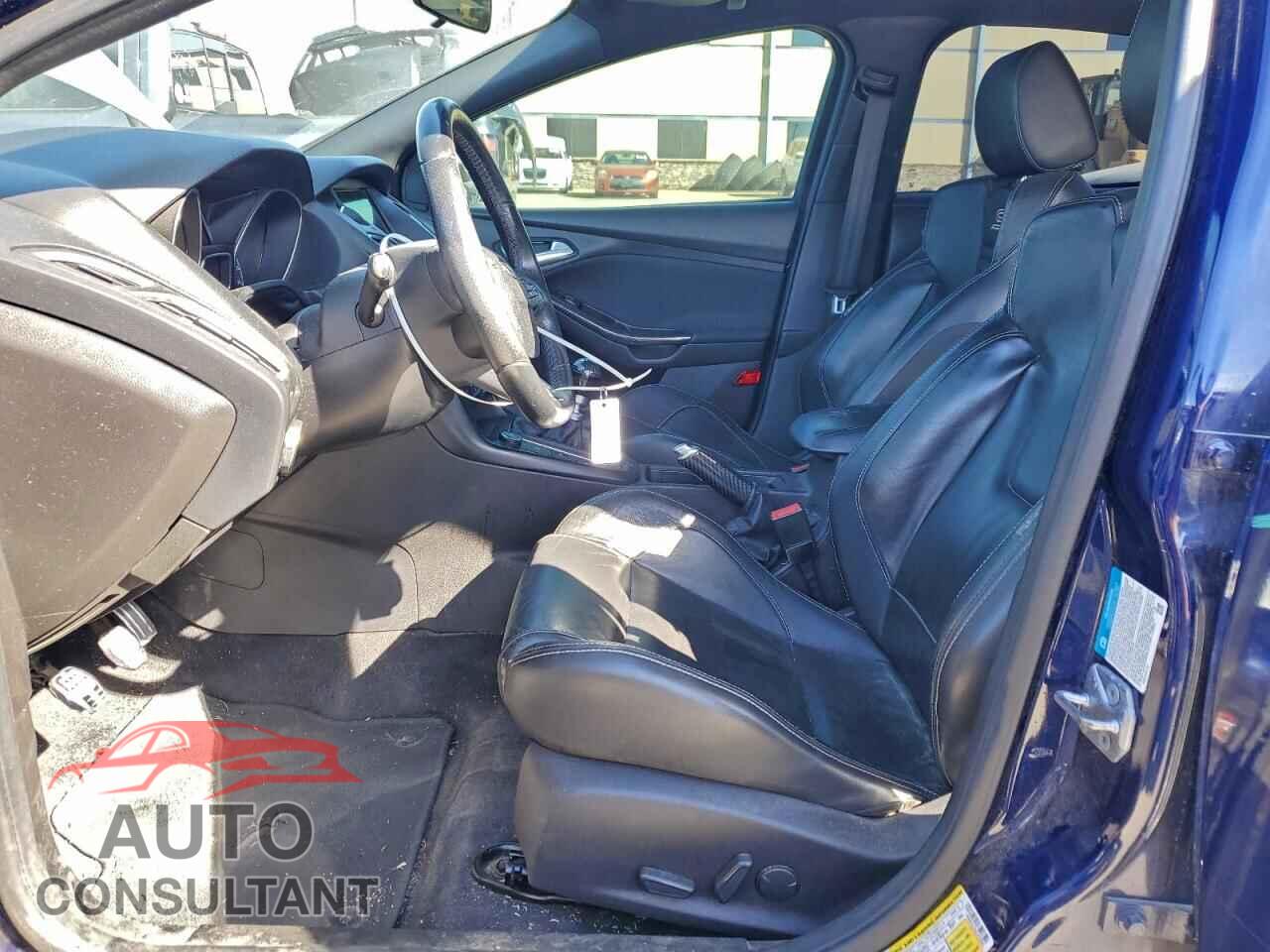 FORD FOCUS 2016 - 1FADP3L93GL293982