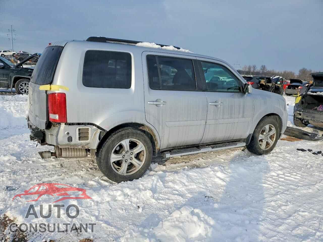 HONDA PILOT 2015 - 5FNYF4H53FB047283