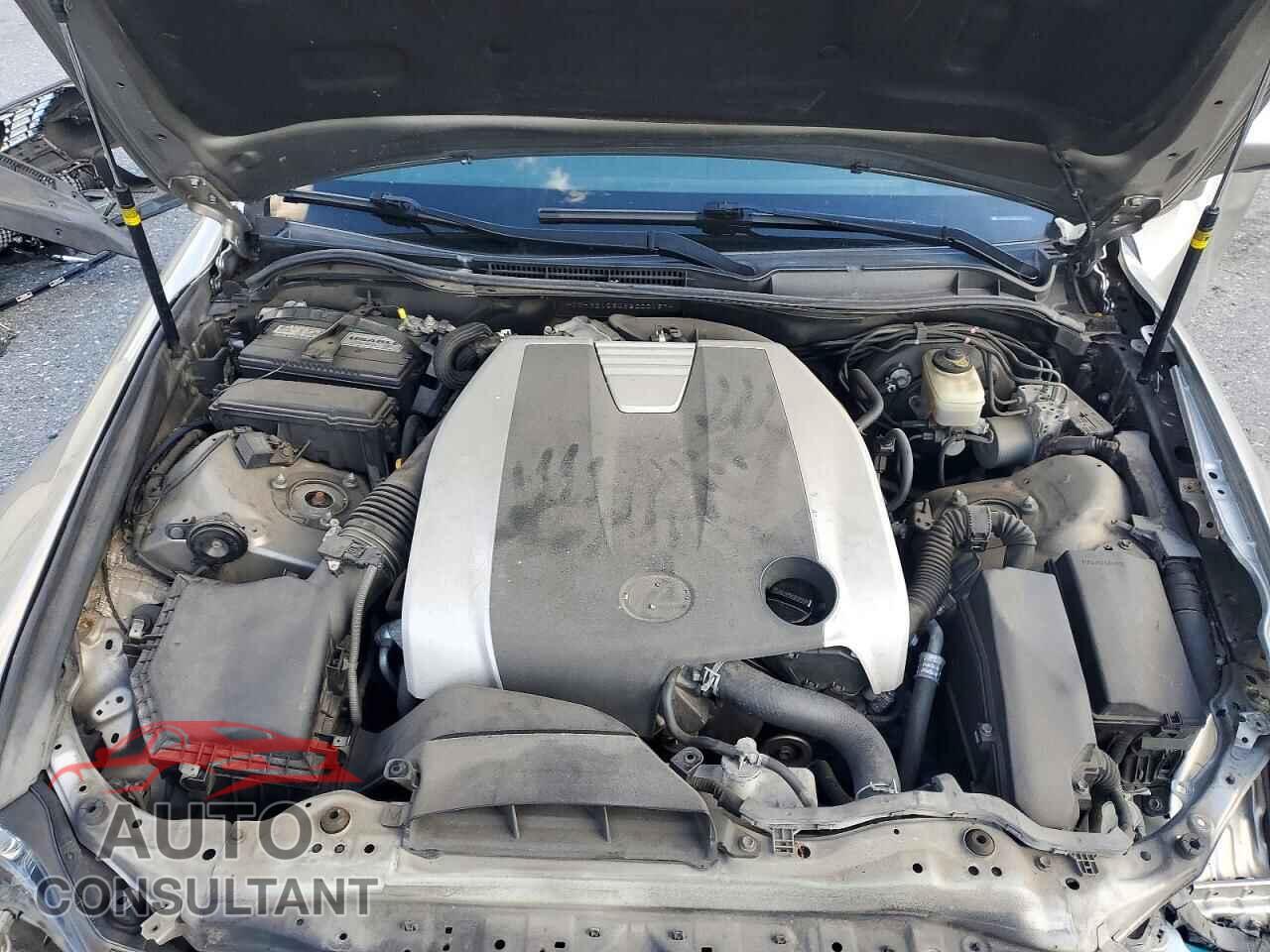 LEXUS IS 2014 - JTHBE1D24E5000197